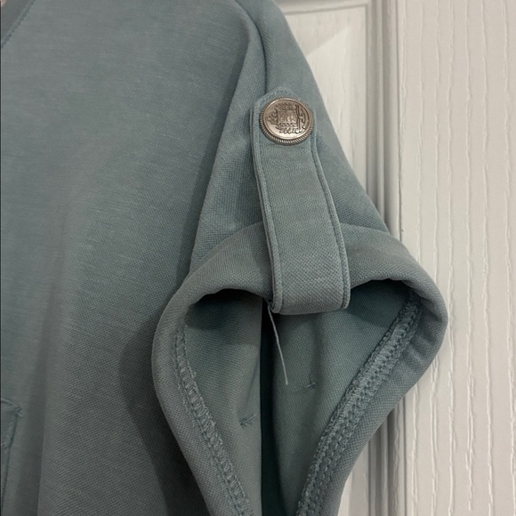 Basic Top - Picture 4 of 7